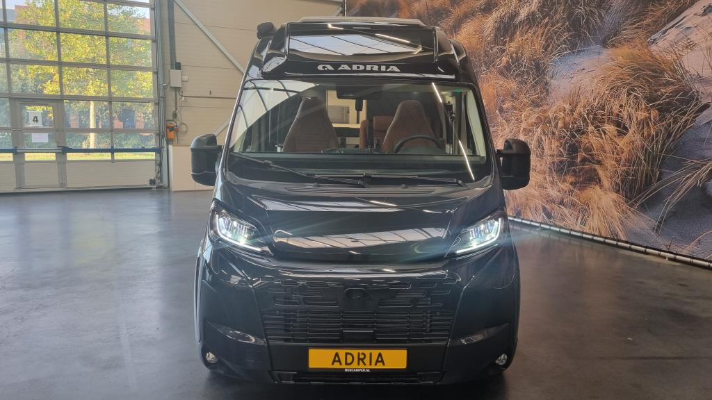 adria-twin-supreme-640-sgx-poptop-roof-25