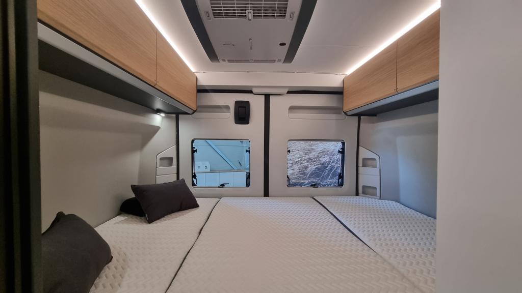 adria-twin-600-spb-7