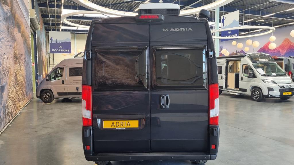 adria-twin-600-spb-9