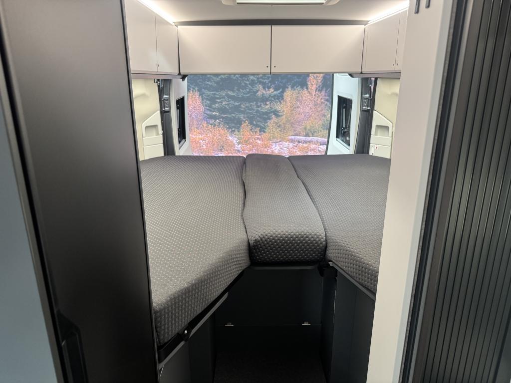 adria-twin-supreme-640-slb-12